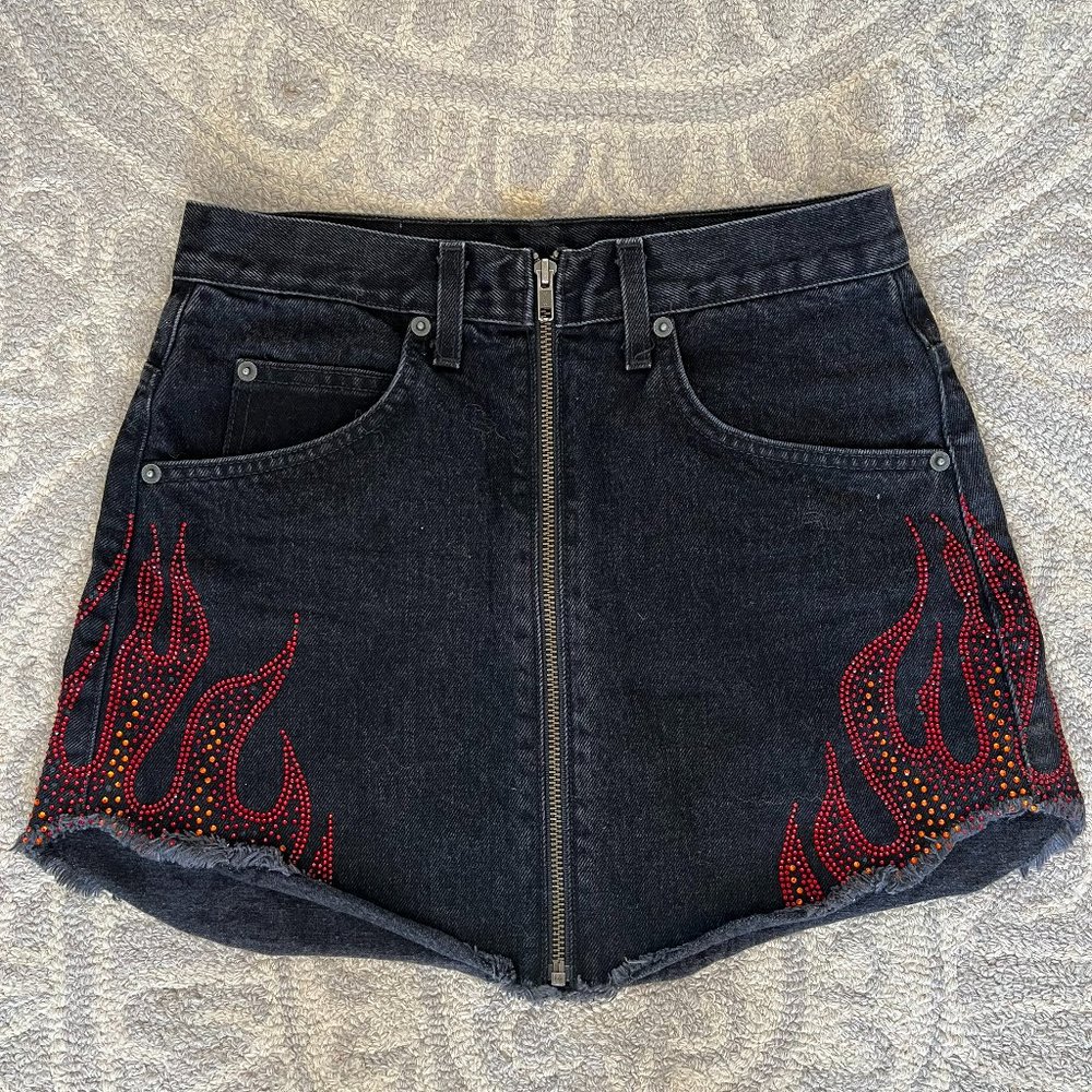 Carmar Black Front Zip Skirt Size 27